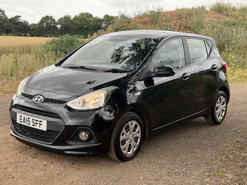 Used Hyundai i10 2015 for sale - 79047710: Photo