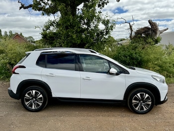 Used Peugeot 2008 2017 for sale - 79115485: Photo