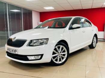 2013 - ELEGANCE TDI CR DSG 5-Door