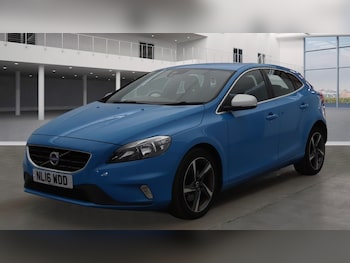 Used Volvo V40 2016 for sale - 75539183: Photo