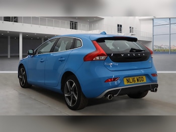 Used Volvo V40 2016 for sale - 75539183: Photo