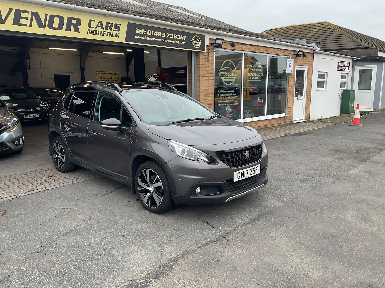 Used Peugeot 2008 2017 for sale - 76281107: Photo 9
