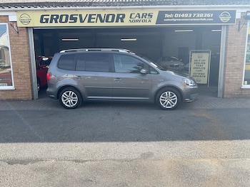 Used Volkswagen Touran 2011 for sale - 79099366: Photo