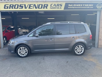 Used Volkswagen Touran 2011 for sale - 79099366: Photo