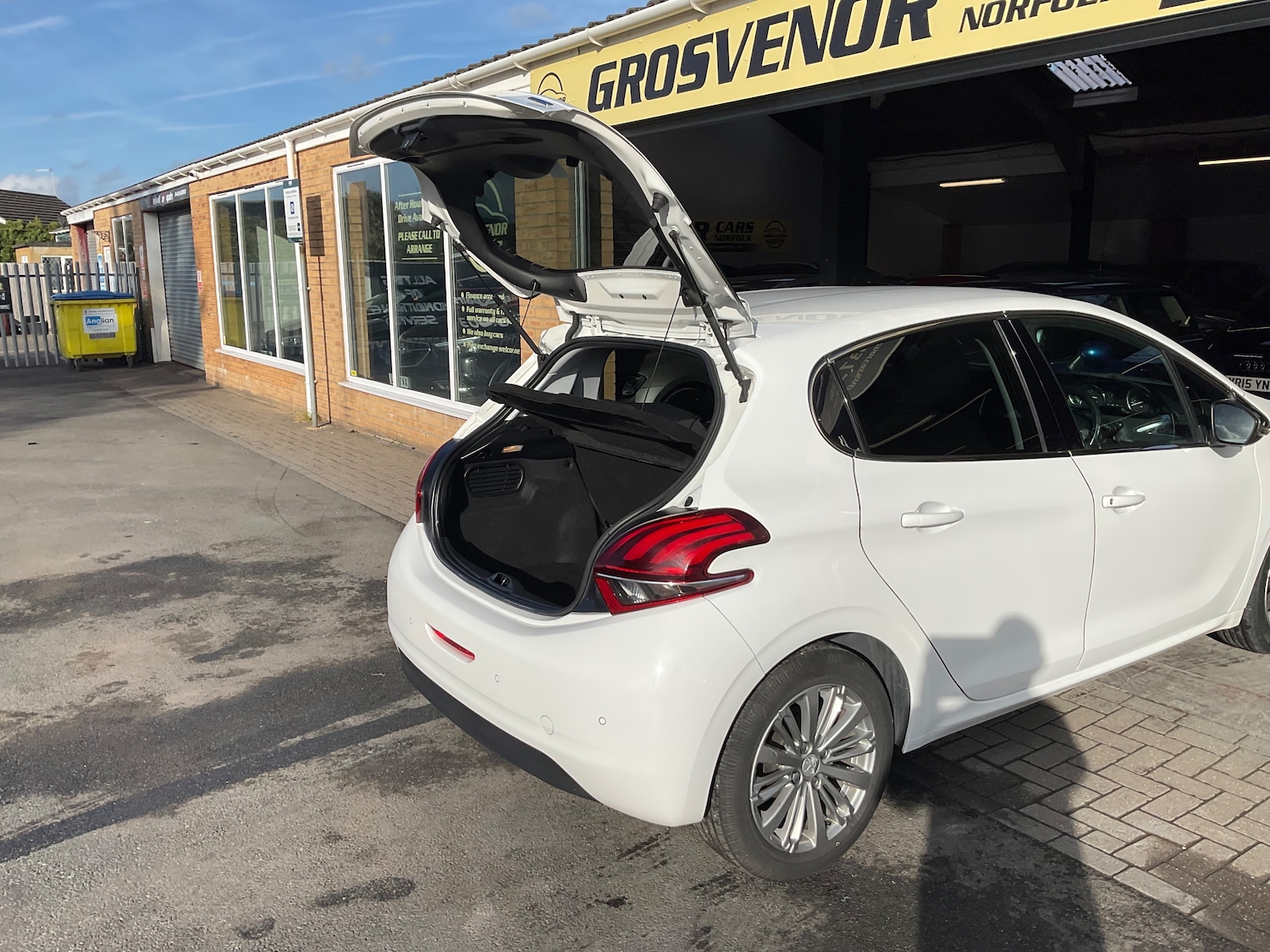 Used Peugeot 208 2016 for sale - 76490914: Photo 17