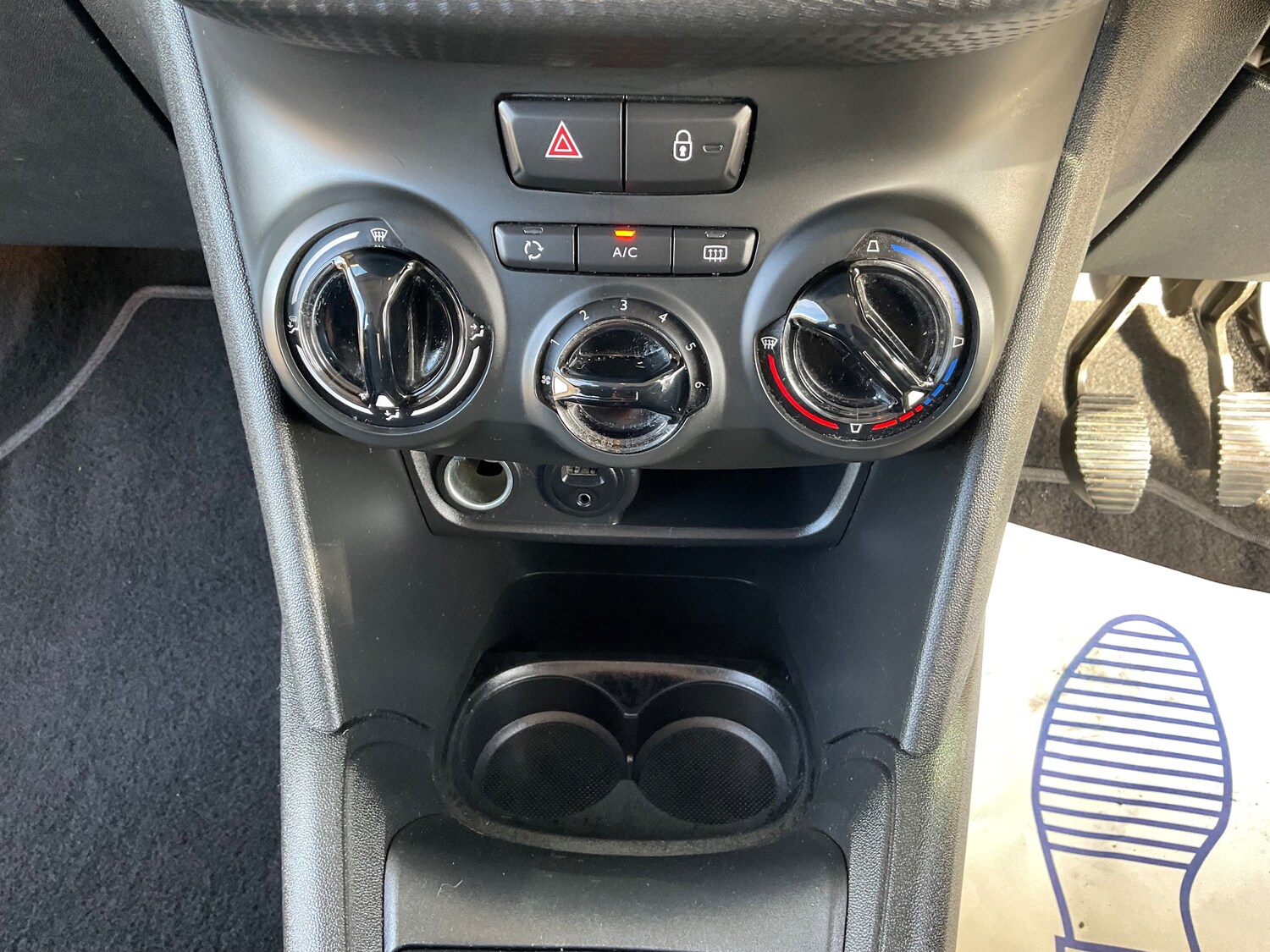 Used Peugeot 208 2016 for sale - 76490914: Photo 38