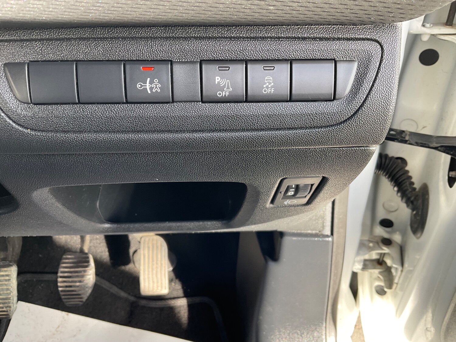 Used Peugeot 208 2016 for sale - 76490914: Photo 43