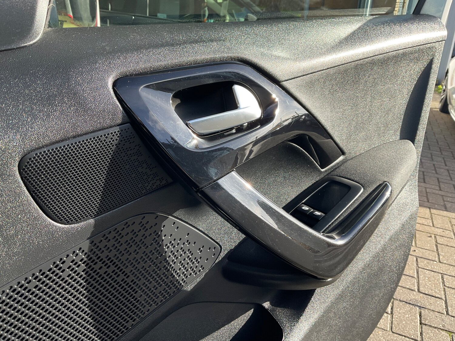 Used Peugeot 208 2016 for sale - 76490914: Photo 44