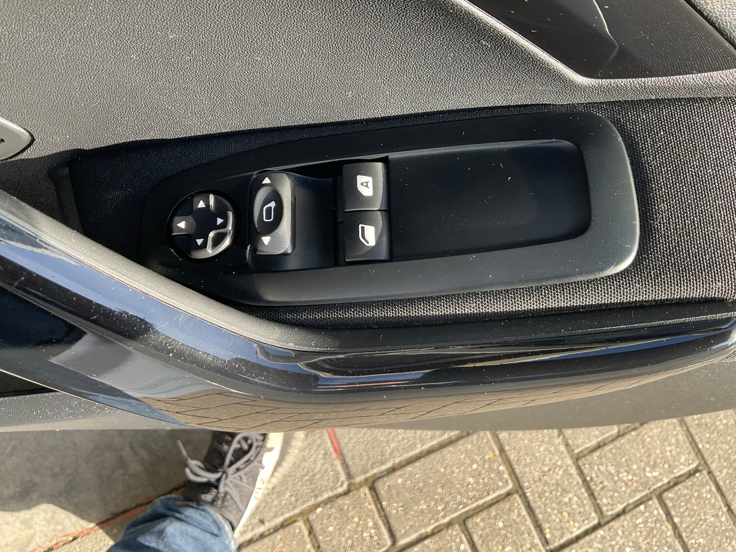 Used Peugeot 208 2016 for sale - 76490914: Photo 45