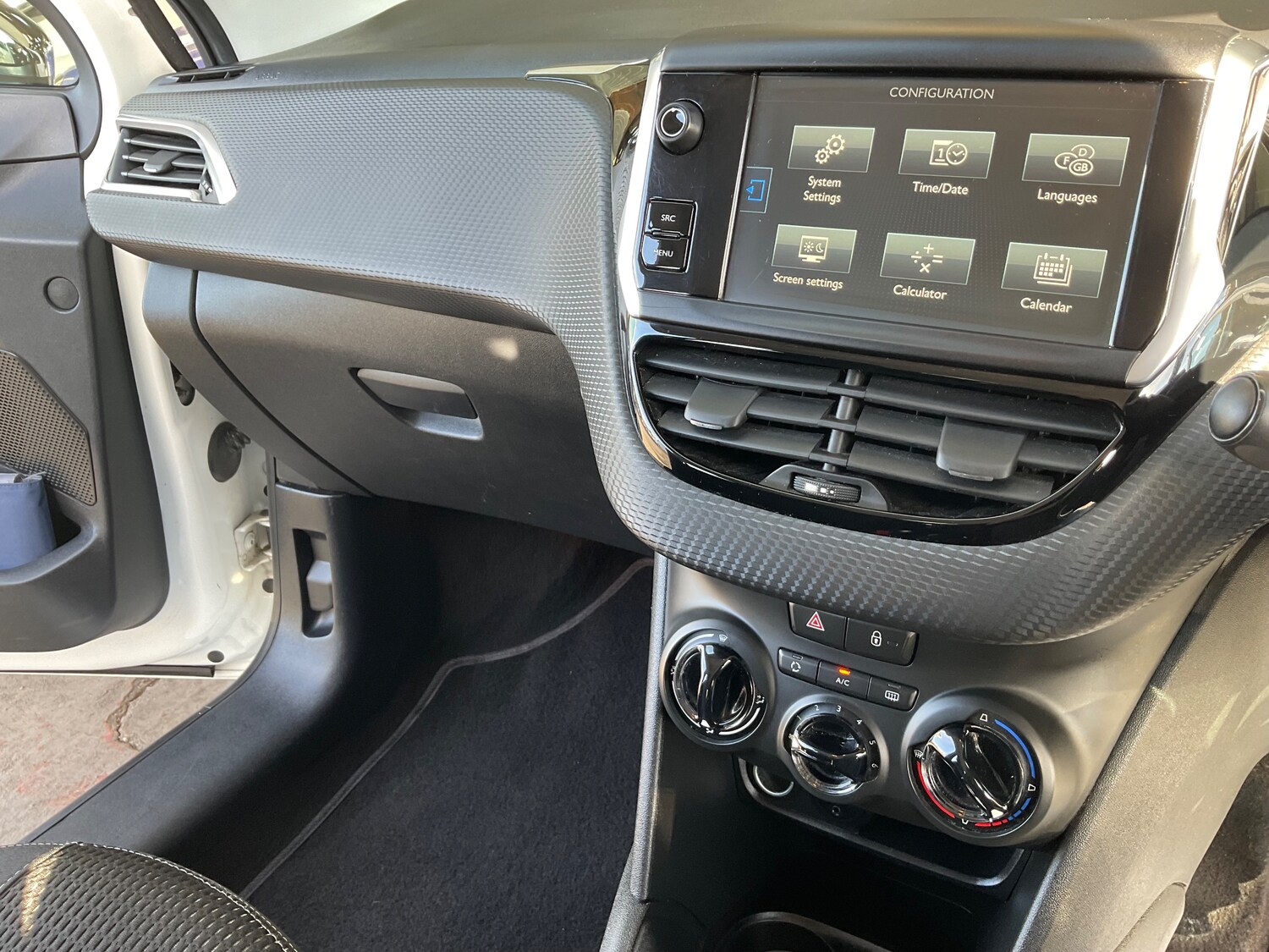 Used Peugeot 208 2016 for sale - 76490914: Photo 46