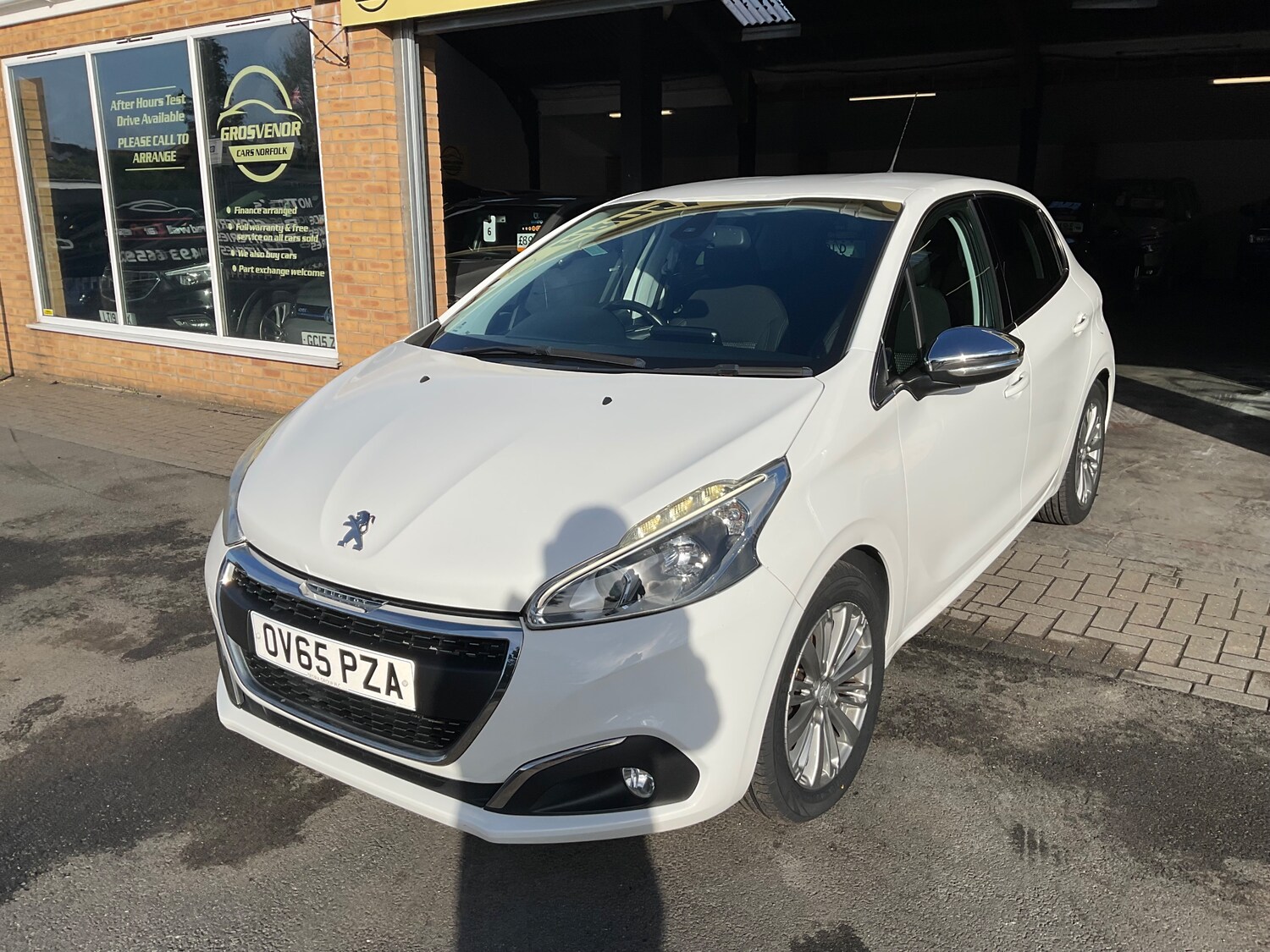 Used Peugeot 208 2016 for sale - 76490914: Photo 8