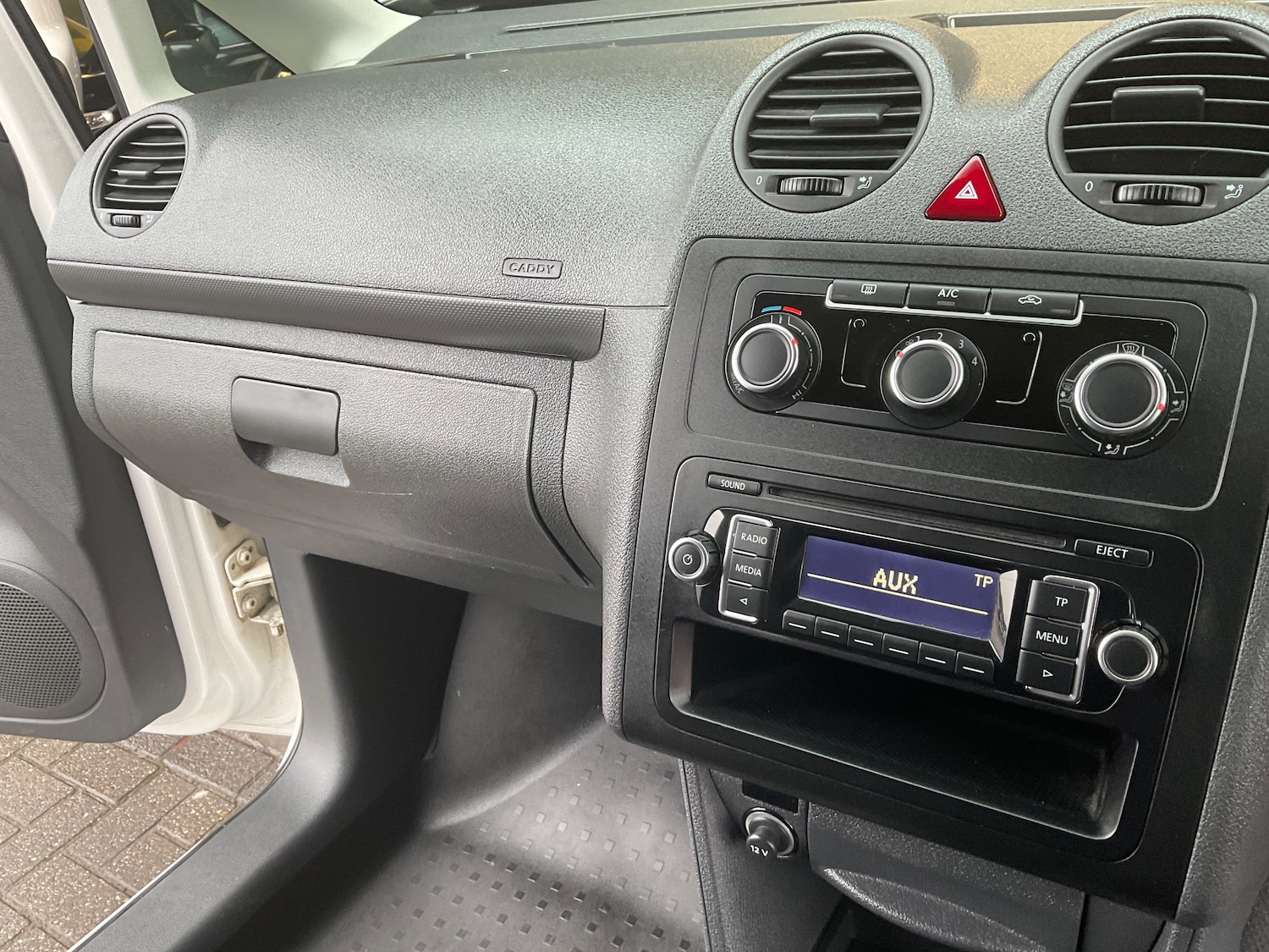 Used Volkswagen Caddy 2014 for sale - 77493776: Photo 35