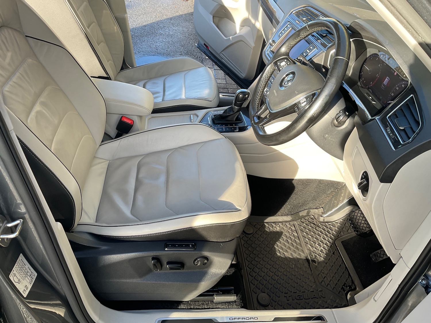 Used Volkswagen Tiguan for sale - 77072131: Photo 25