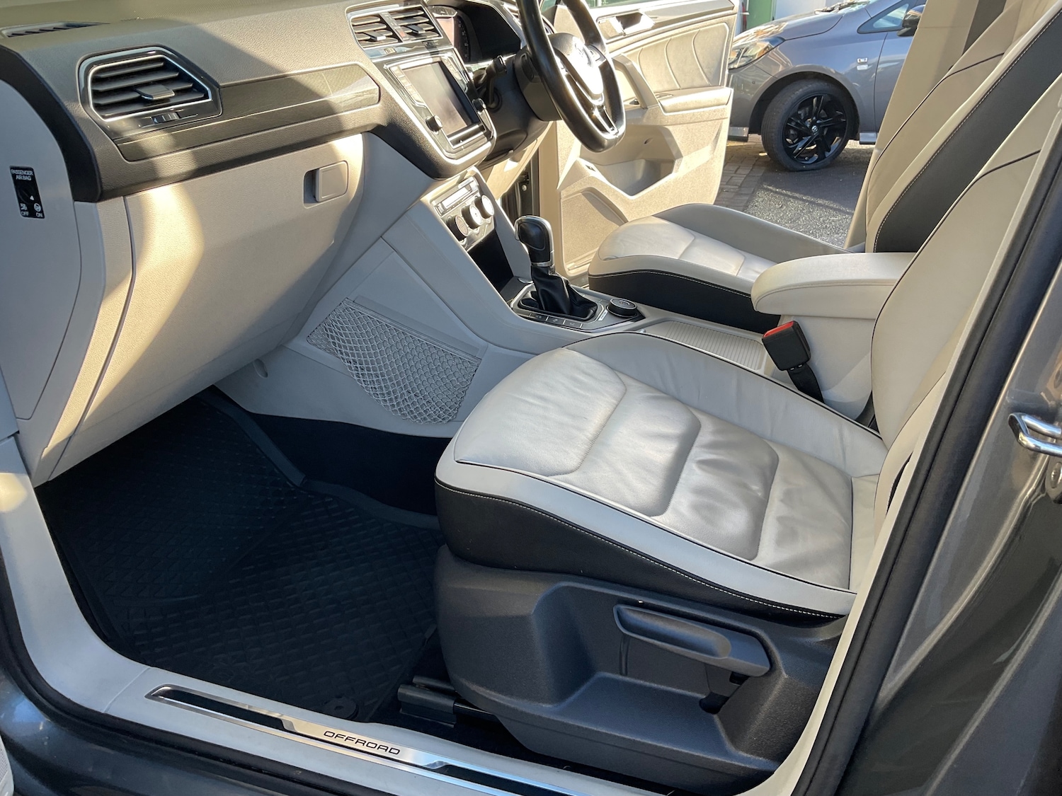 Used Volkswagen Tiguan for sale - 77072131: Photo 28