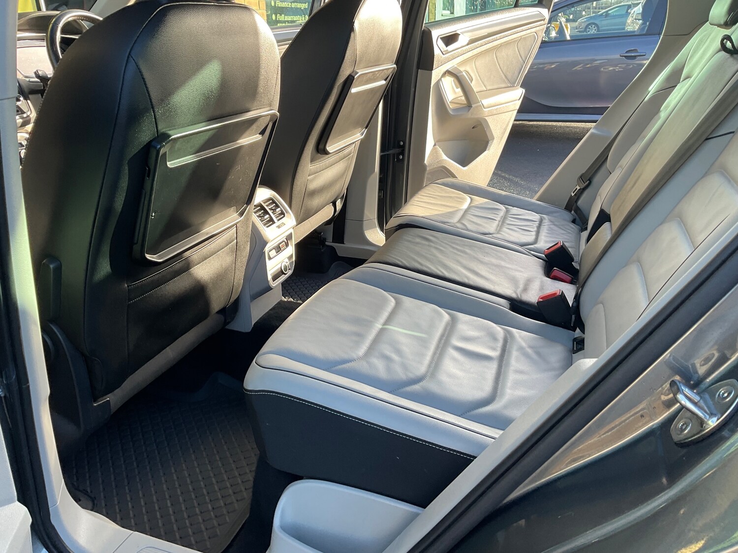 Used Volkswagen Tiguan for sale - 77072131: Photo 30