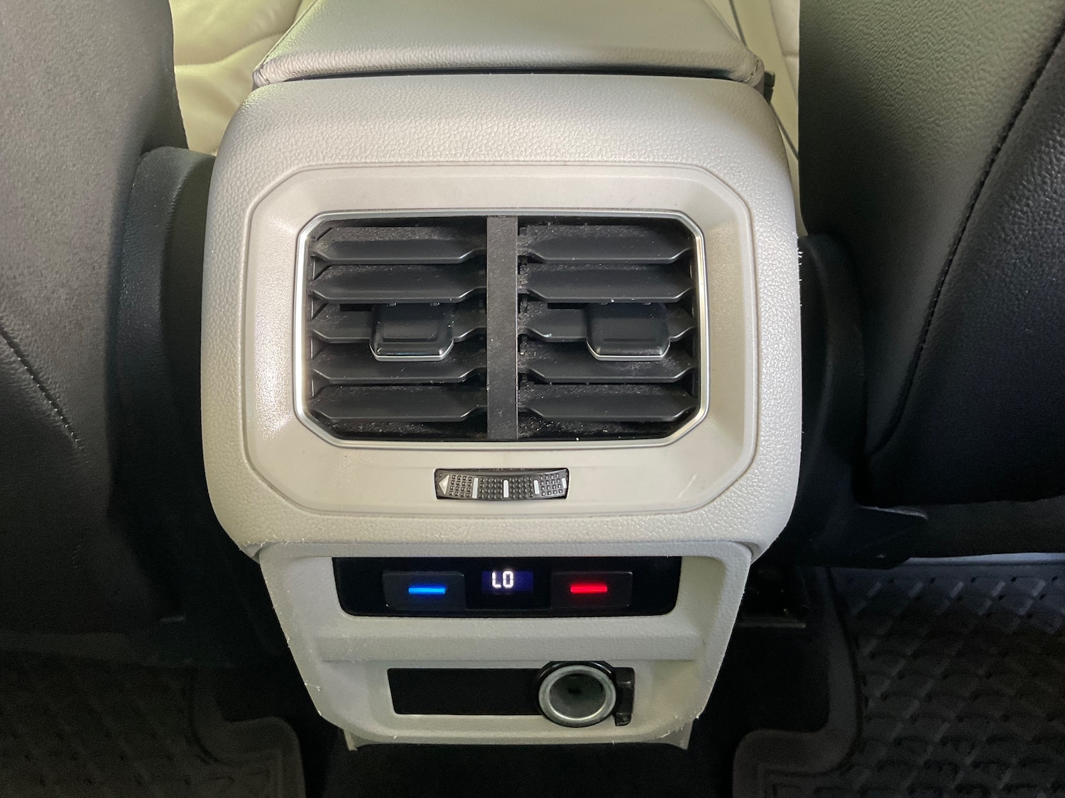 Used Volkswagen Tiguan for sale - 77072131: Photo 57