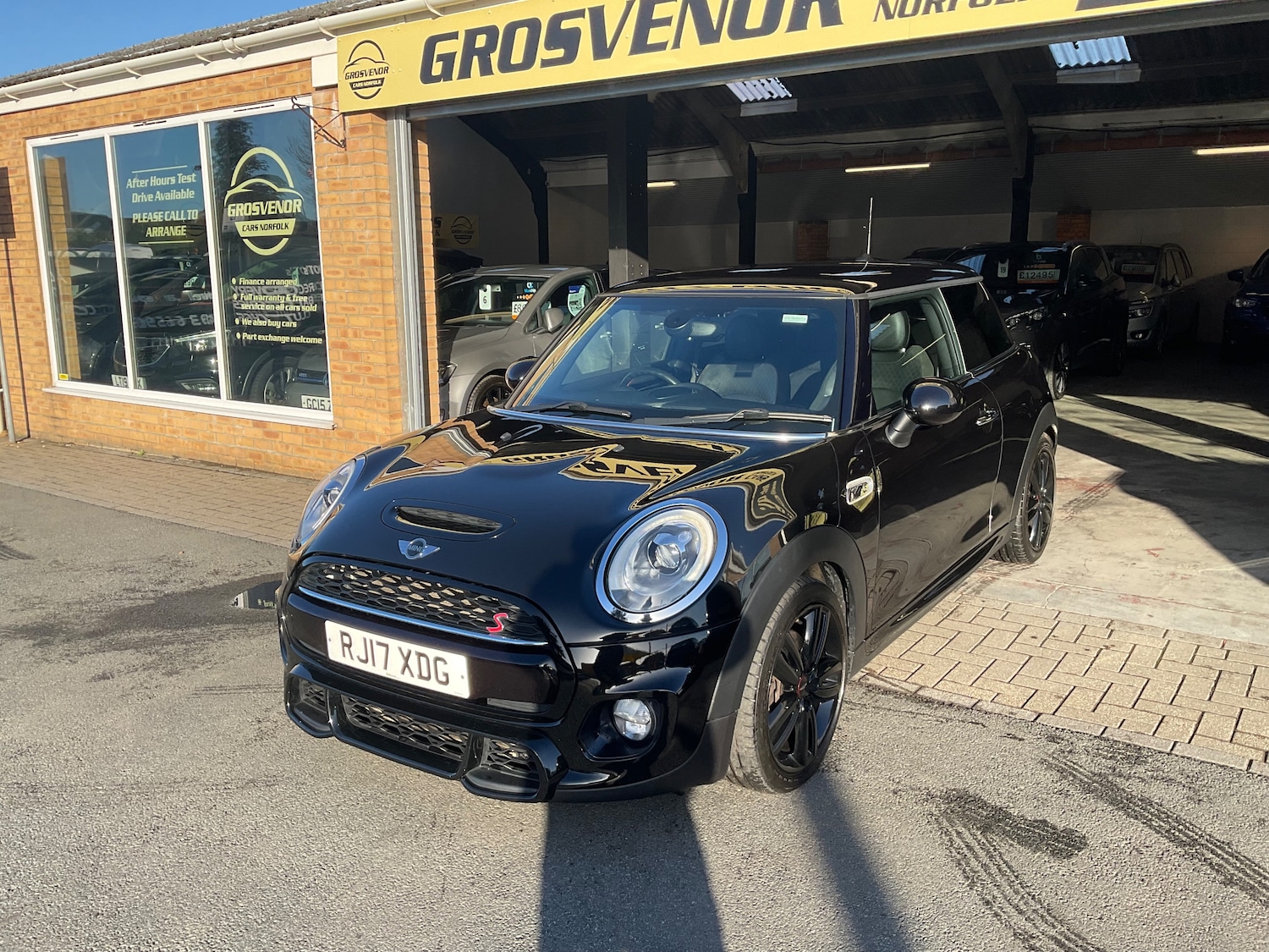 Used MINI Hatch 2017 for sale - 76711951: Photo 8