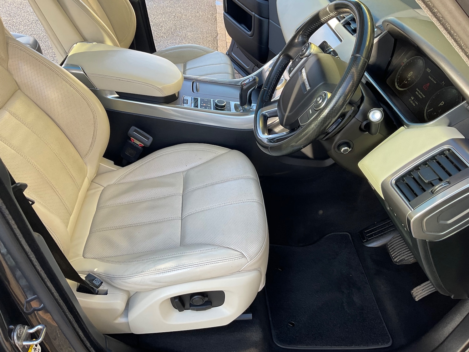 Used Land Rover Range Rover Sport 2017 for sale - 76697854: Photo 27