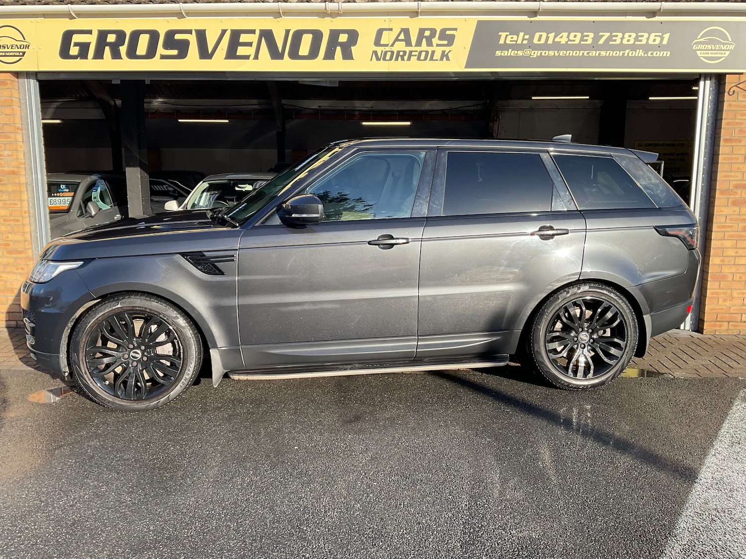 Used Land Rover Range Rover Sport 2017 for sale - 76697854: Photo 4