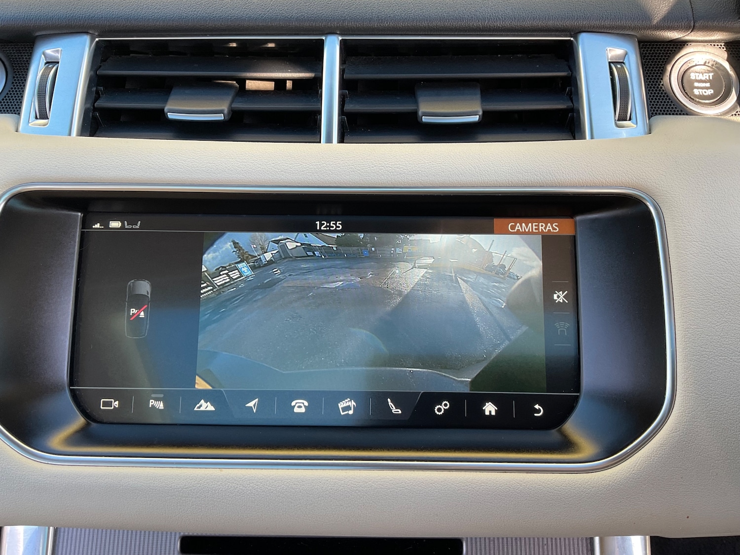 Used Land Rover Range Rover Sport 2017 for sale - 76697854: Photo 44