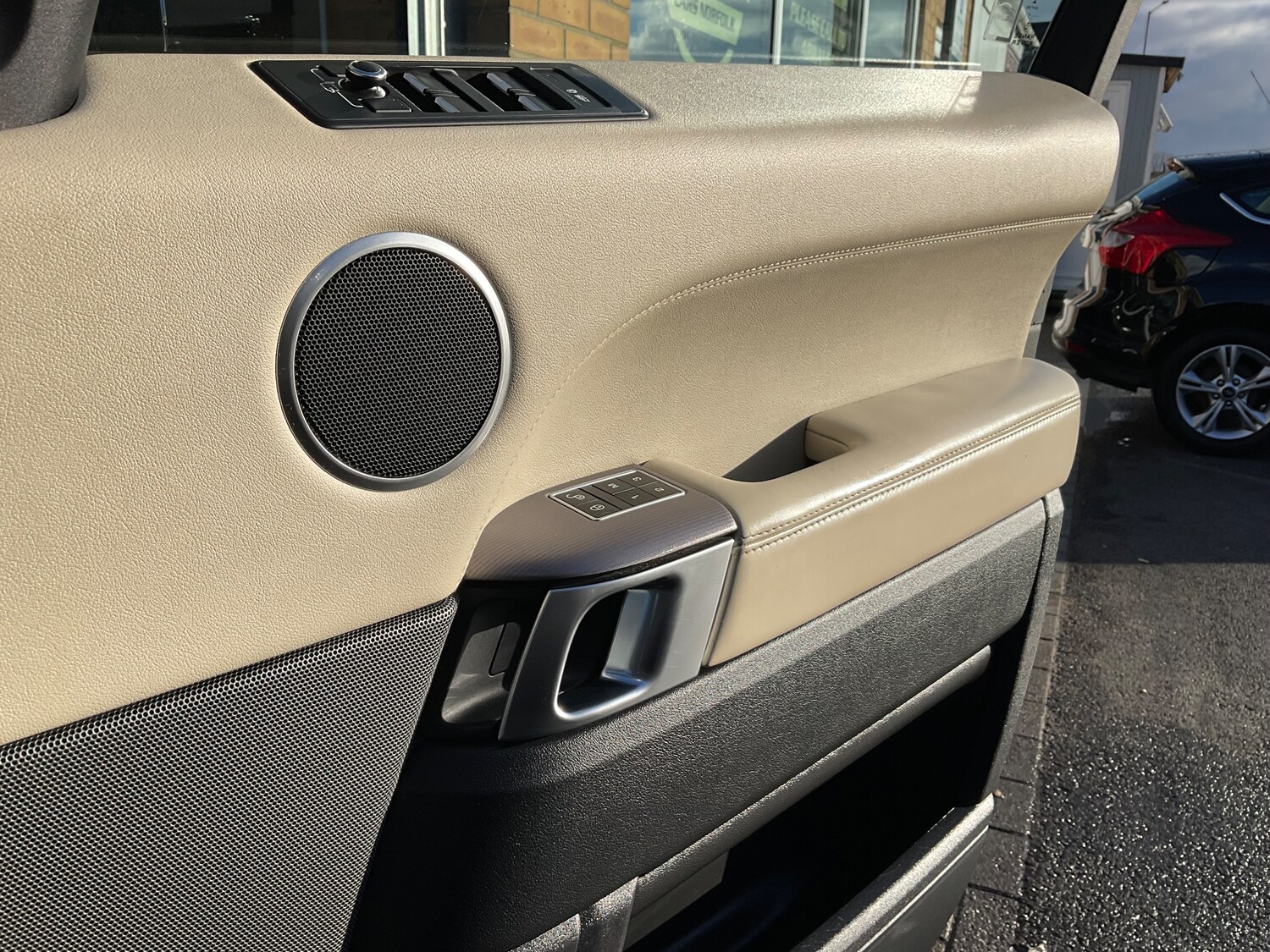 Used Land Rover Range Rover Sport 2017 for sale - 76697854: Photo 50