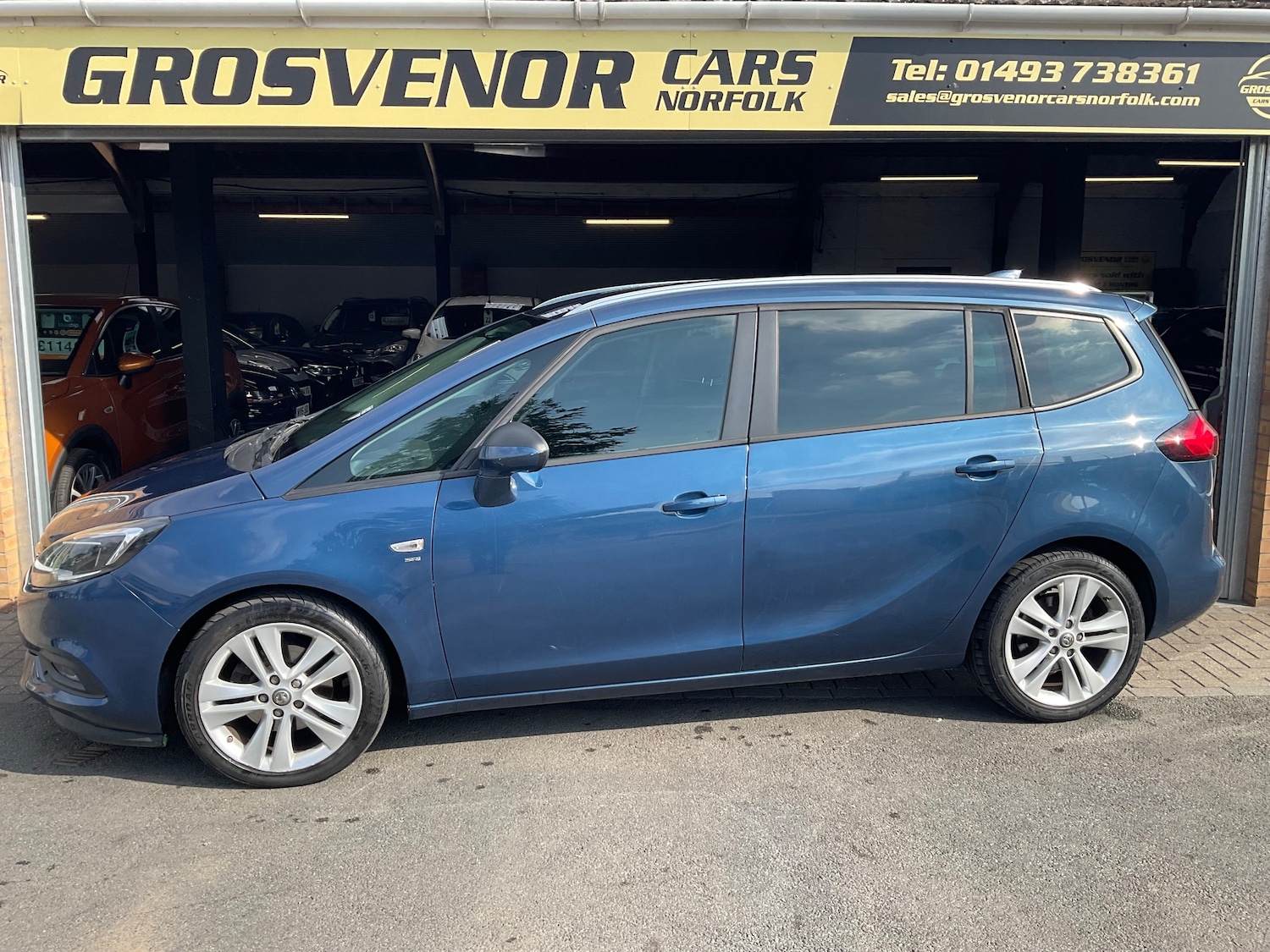 Used Vauxhall Zafira 2017 for sale - 76941411: Photo 4