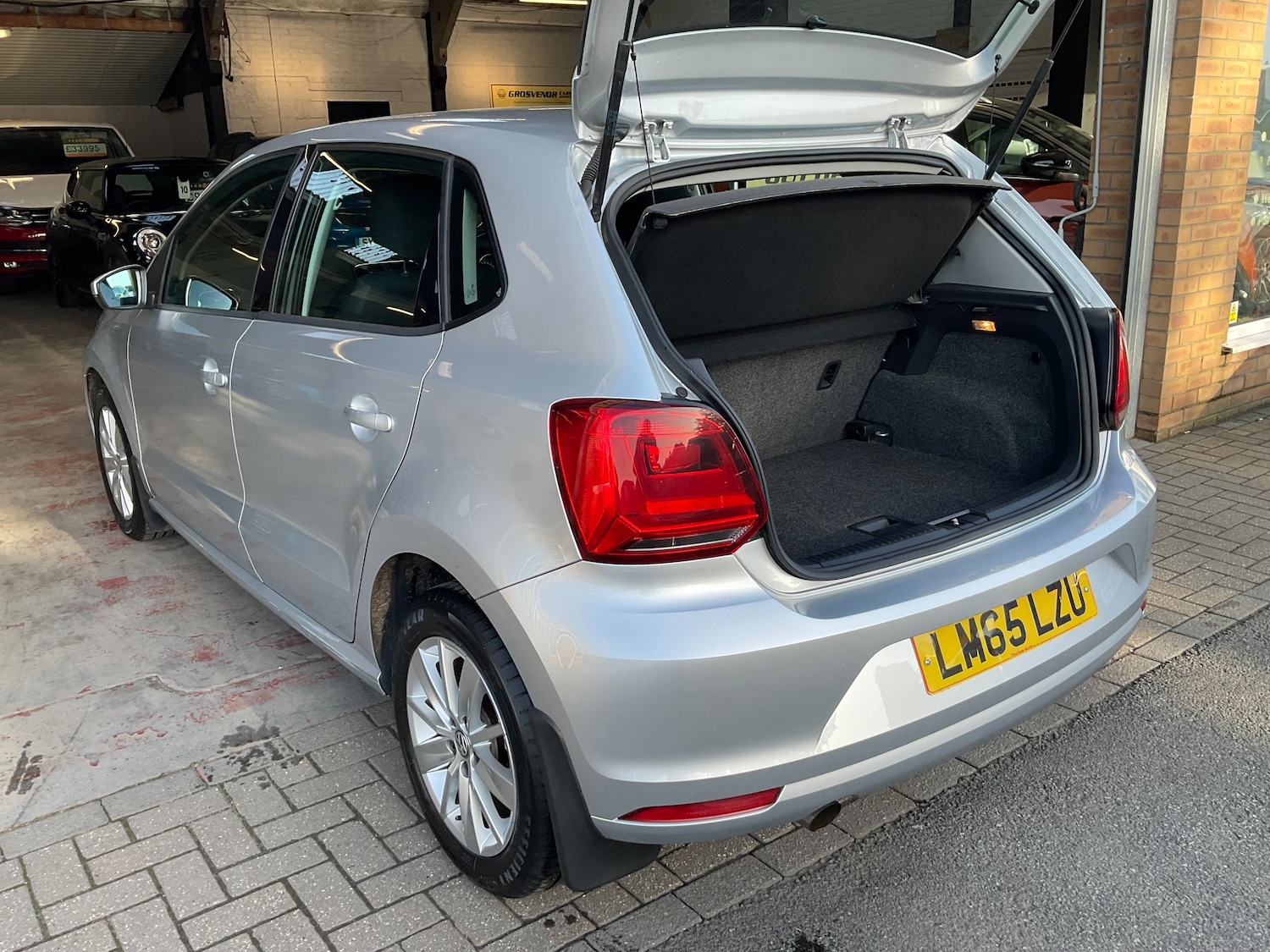 Used Volkswagen Polo 2015 for sale - 77635528: Photo 15