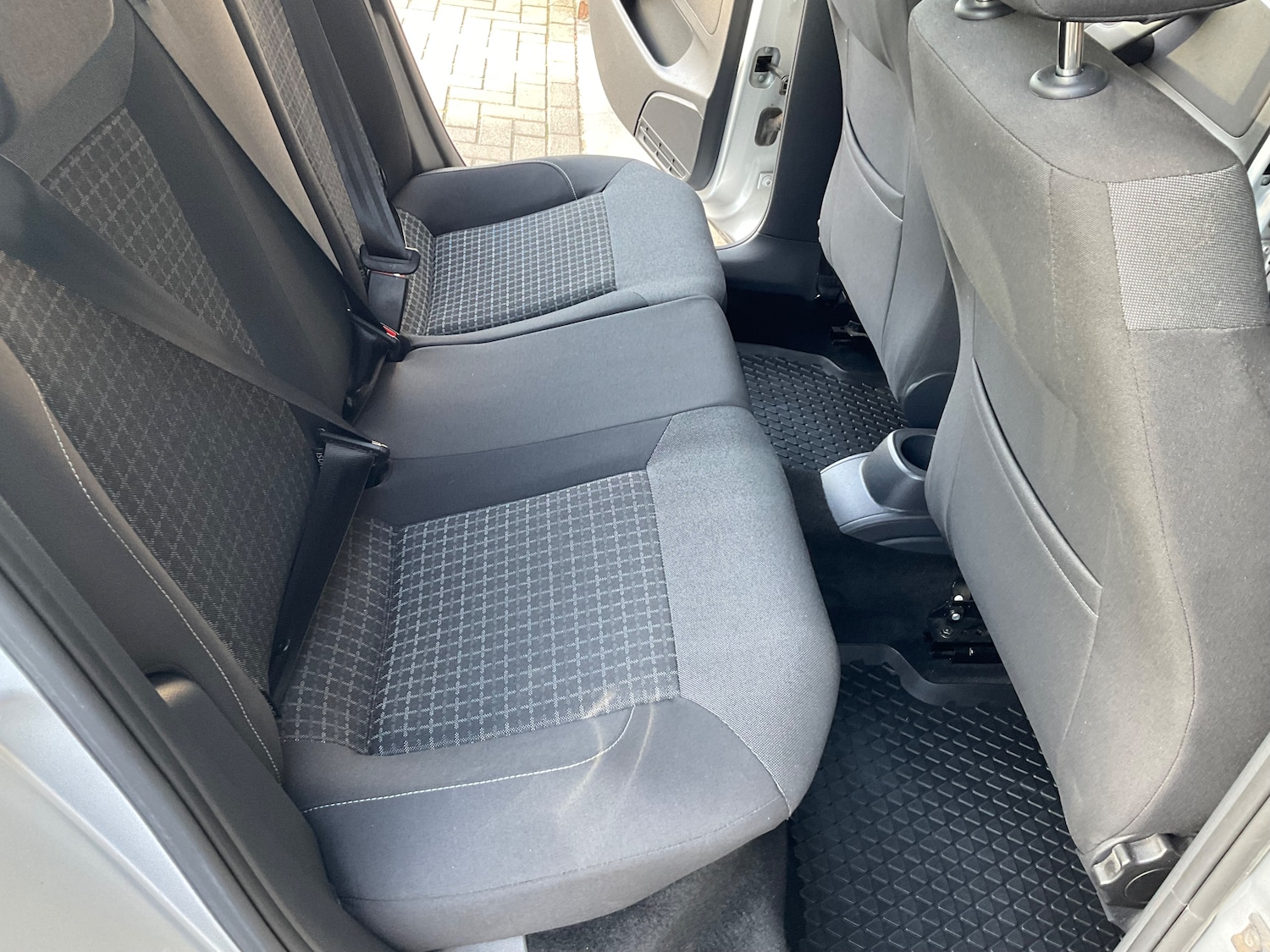 Used Volkswagen Polo 2015 for sale - 77635528: Photo 25