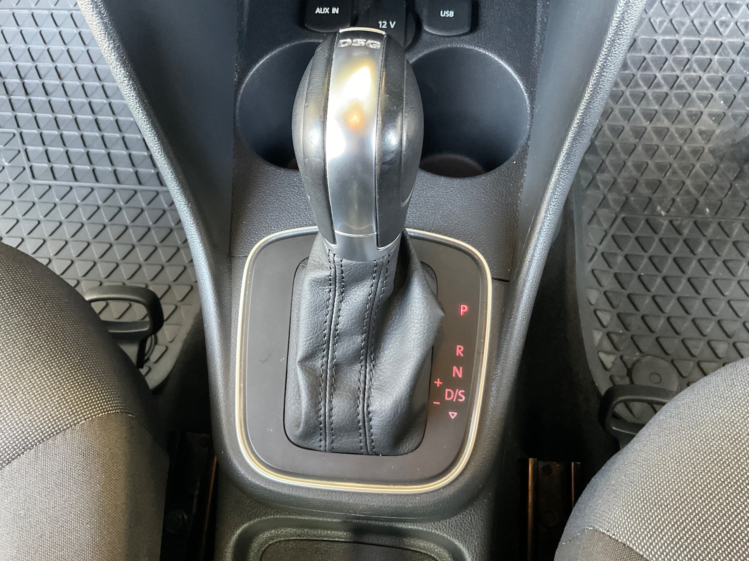 Used Volkswagen Polo 2015 for sale - 77635528: Photo 39