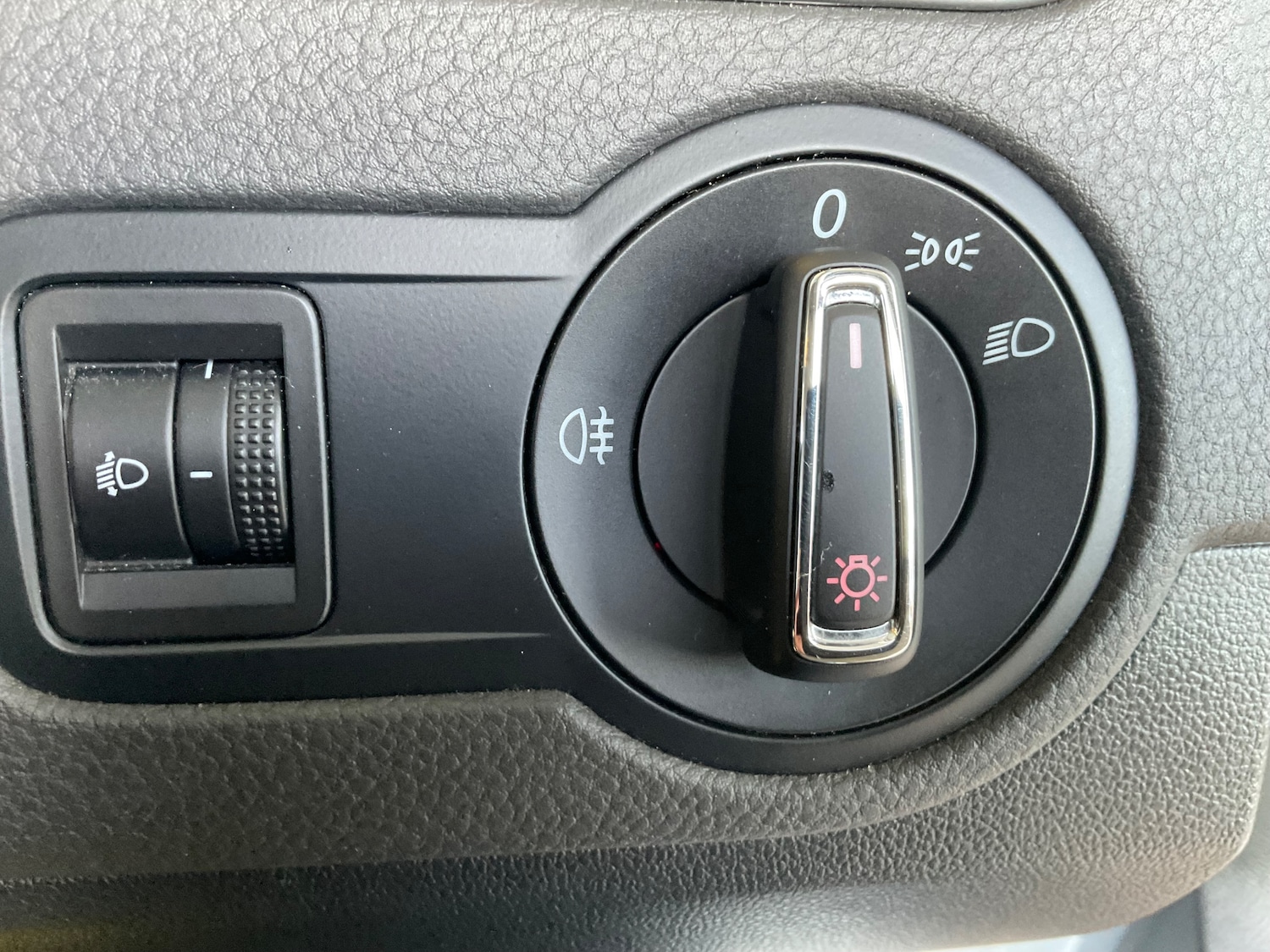 Used Volkswagen Polo 2015 for sale - 77635528: Photo 43