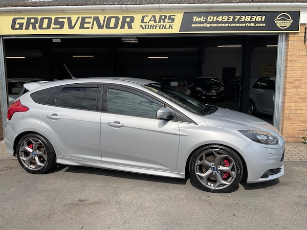 Used Ford Focus 2014 for sale - 75048692: Photo 2