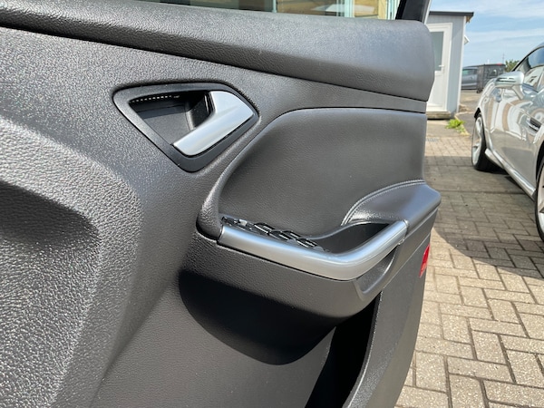 Used Ford Focus 2014 for sale - 75048692: Photo 45