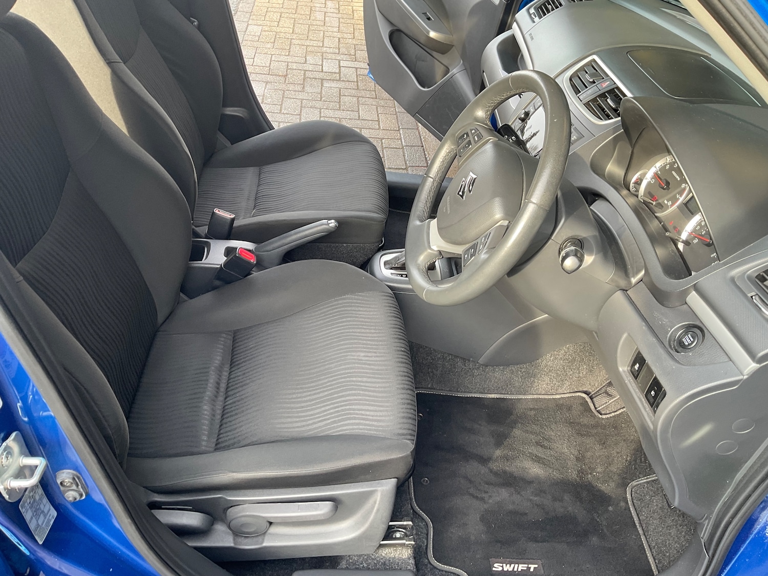 Used Suzuki Swift 2011 for sale - 77080115: Photo 22