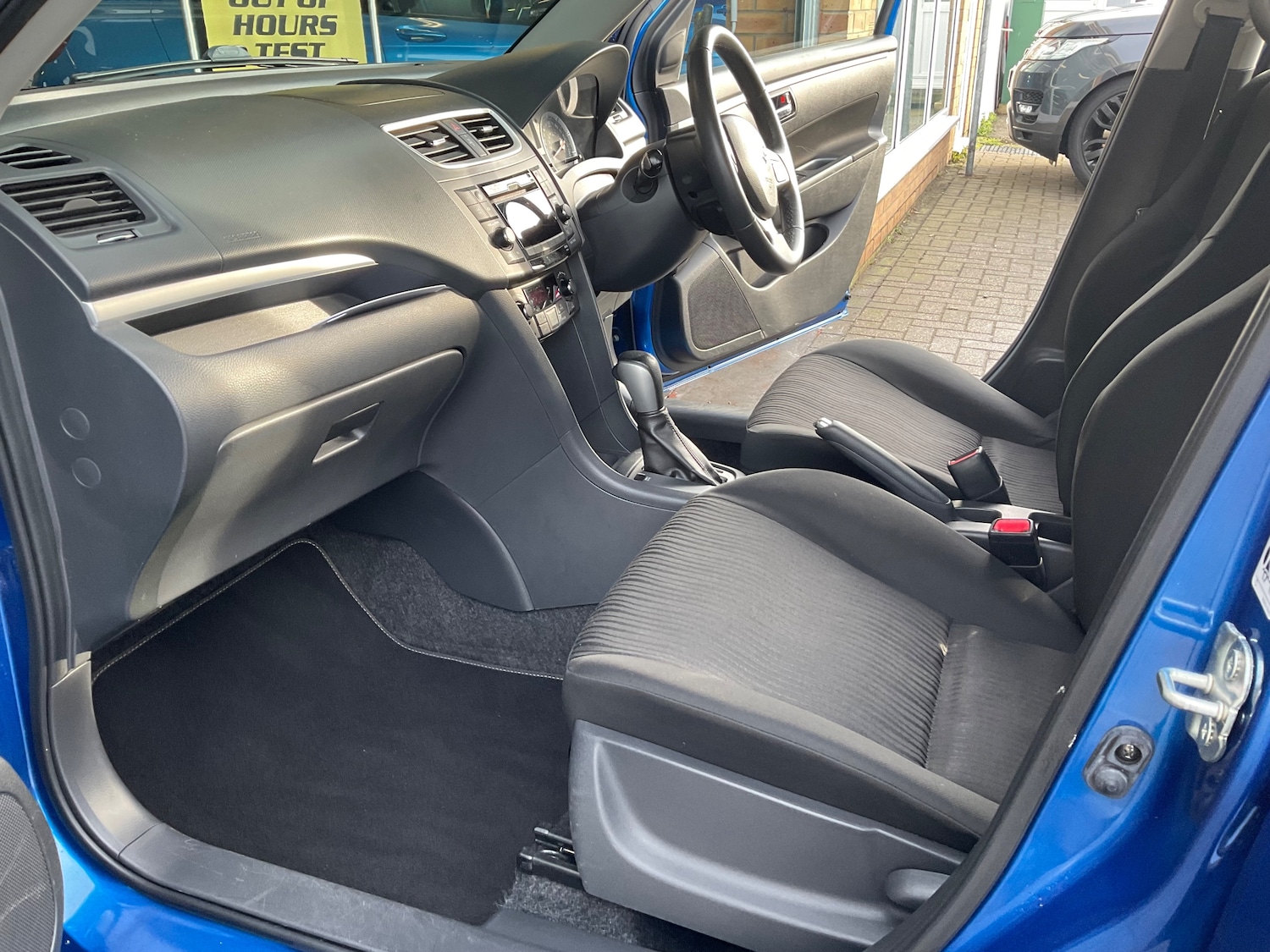 Used Suzuki Swift 2011 for sale - 77080115: Photo 25