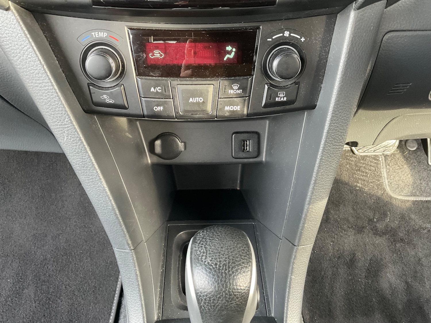 Used Suzuki Swift 2011 for sale - 77080115: Photo 34