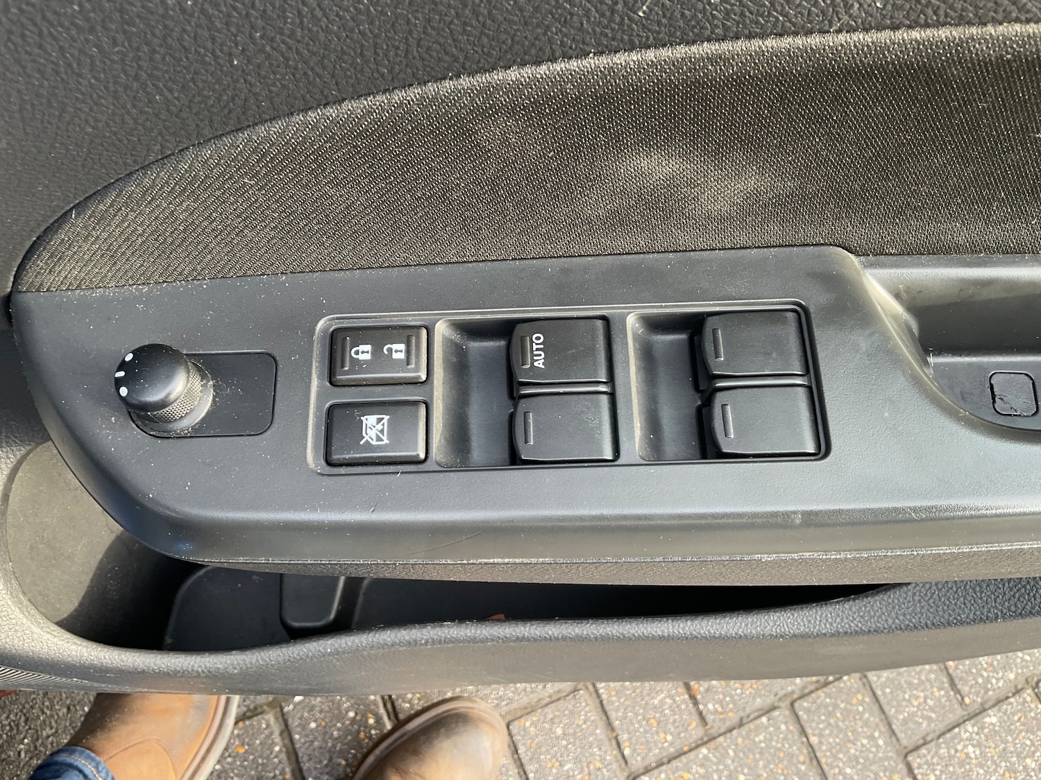 Used Suzuki Swift 2011 for sale - 77080115: Photo 42