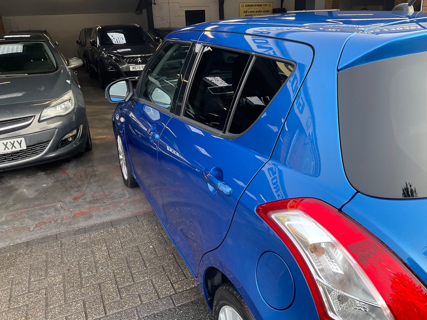 Used Suzuki Swift 2011 for sale - 77080115: Photo 57