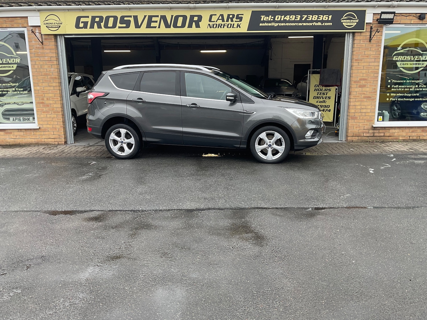 Used Ford Kuga 2018 for sale - 76273801: Photo 2