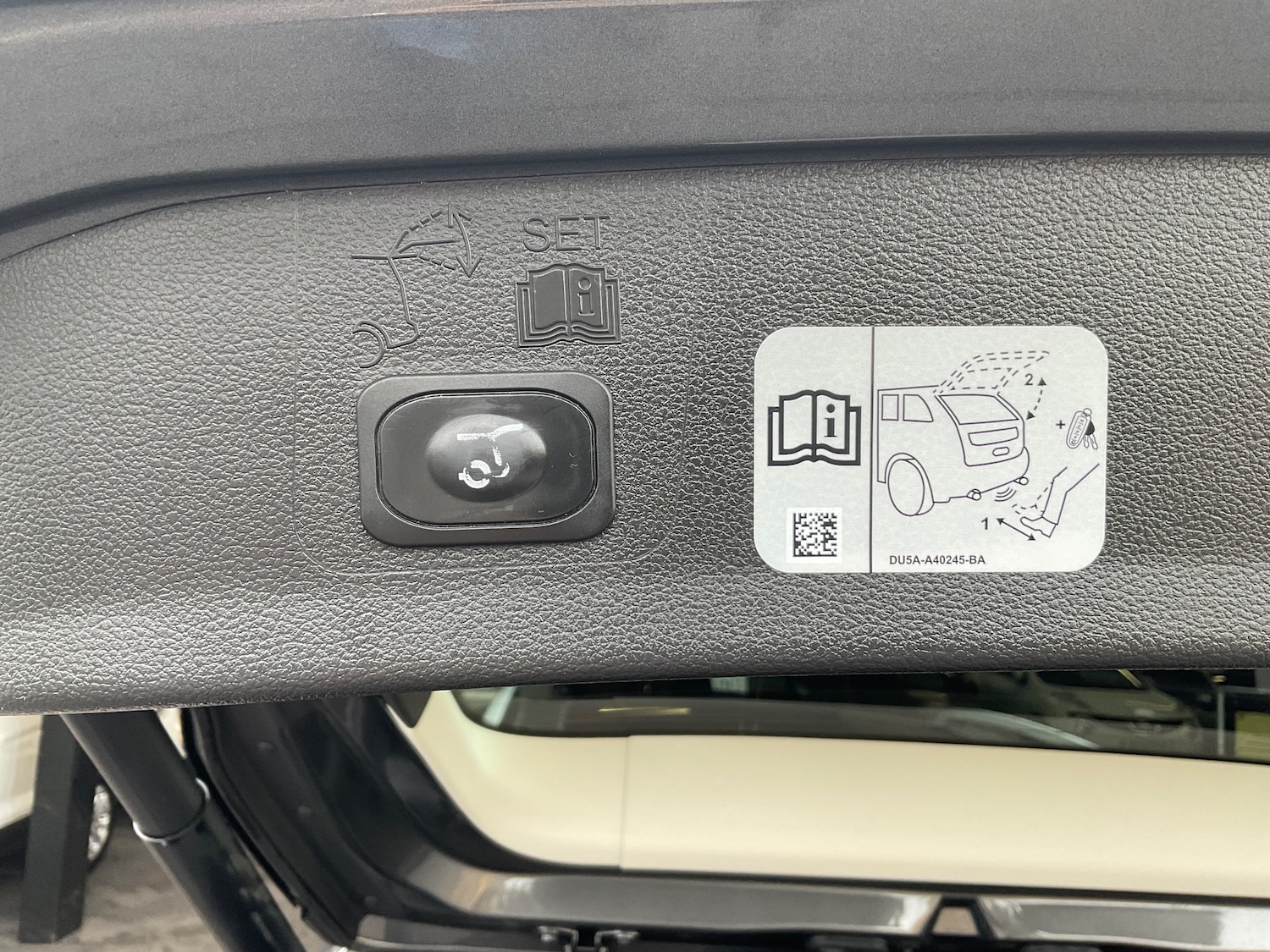 Used Ford Kuga 2018 for sale - 76273801: Photo 22