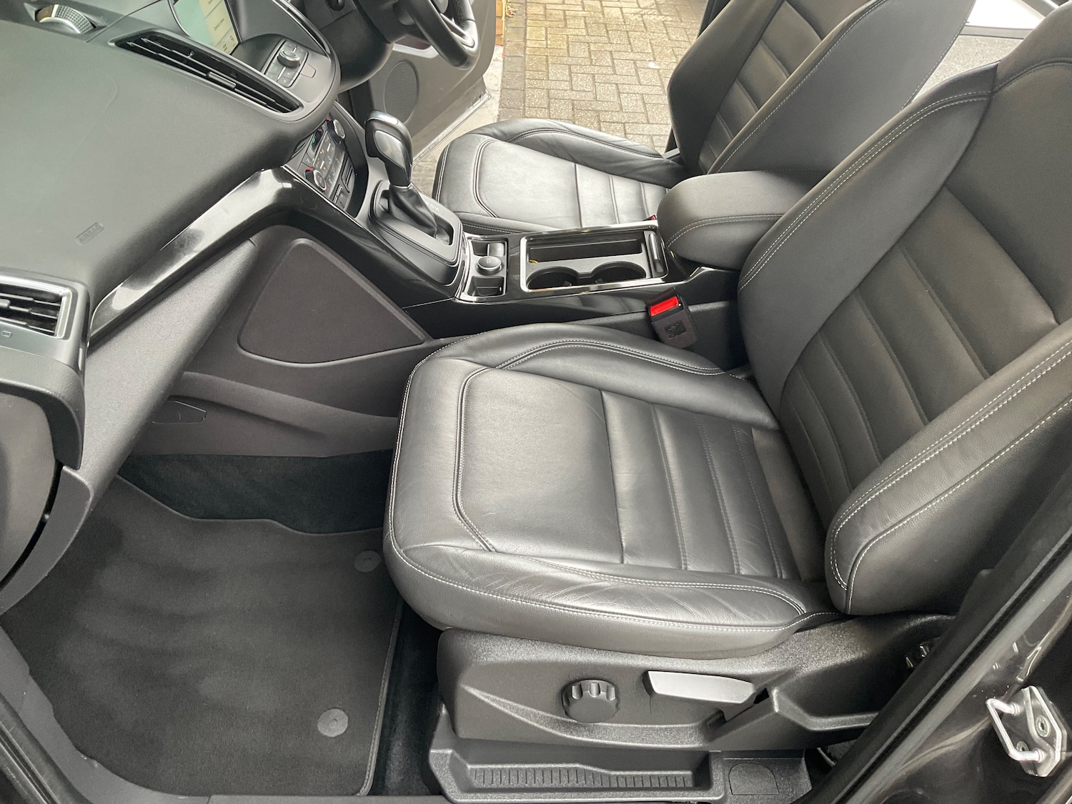 Used Ford Kuga 2018 for sale - 76273801: Photo 29