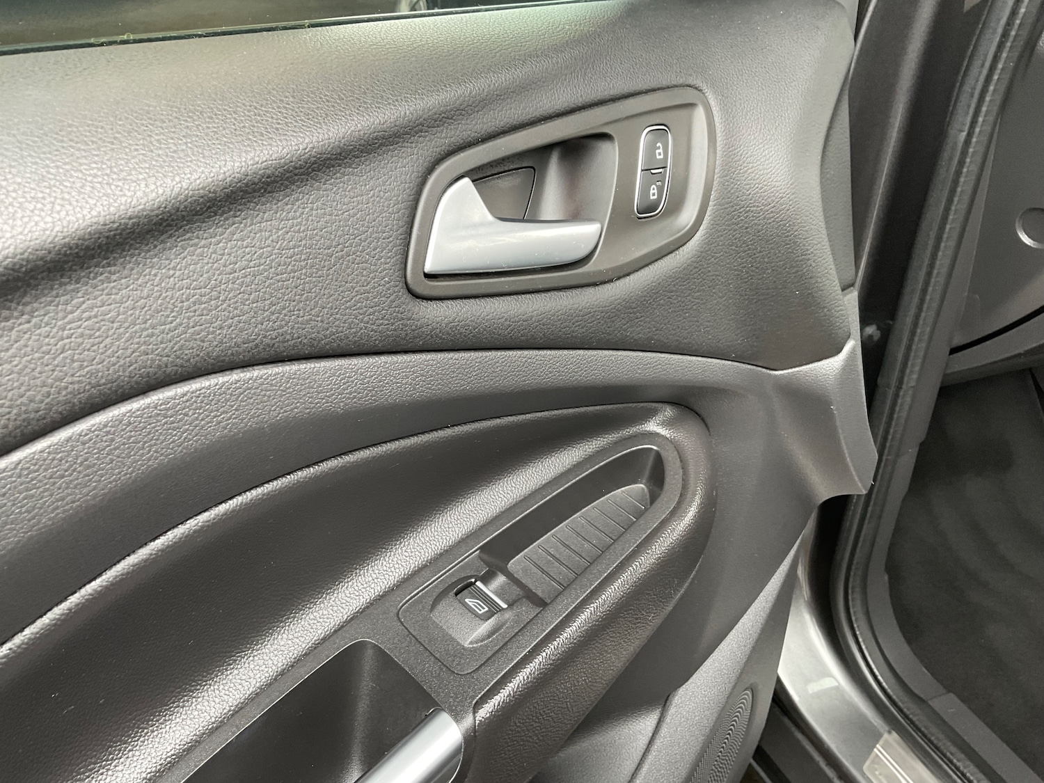 Used Ford Kuga 2018 for sale - 76273801: Photo 50