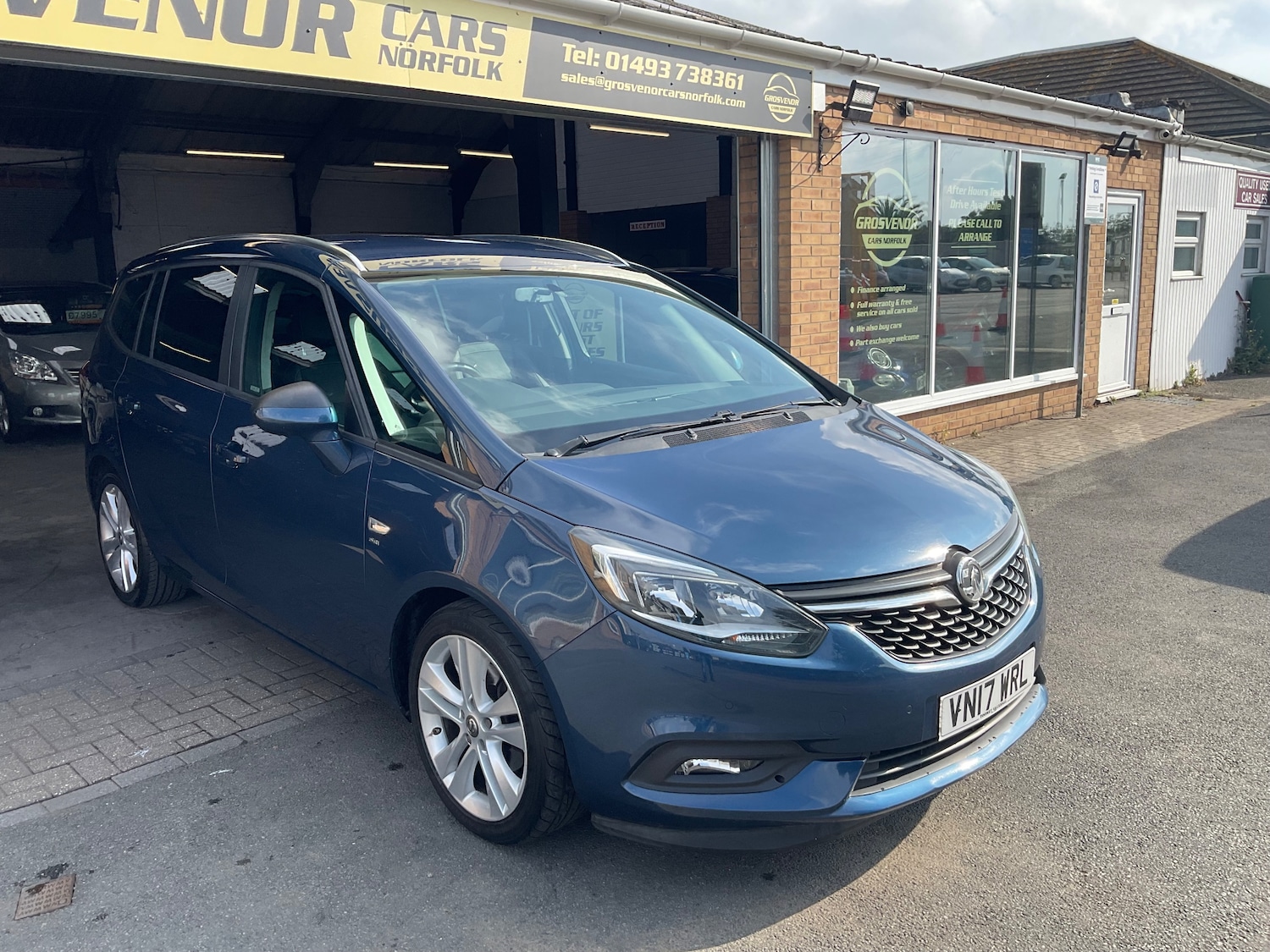 Used Vauxhall Zafira Tourer 2017 for sale - 76090060: Photo 10