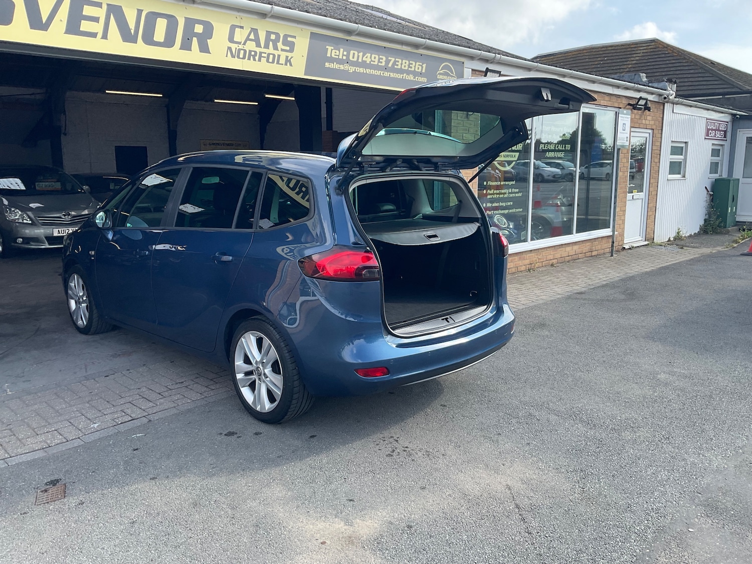 Used Vauxhall Zafira Tourer 2017 for sale - 76090060: Photo 18