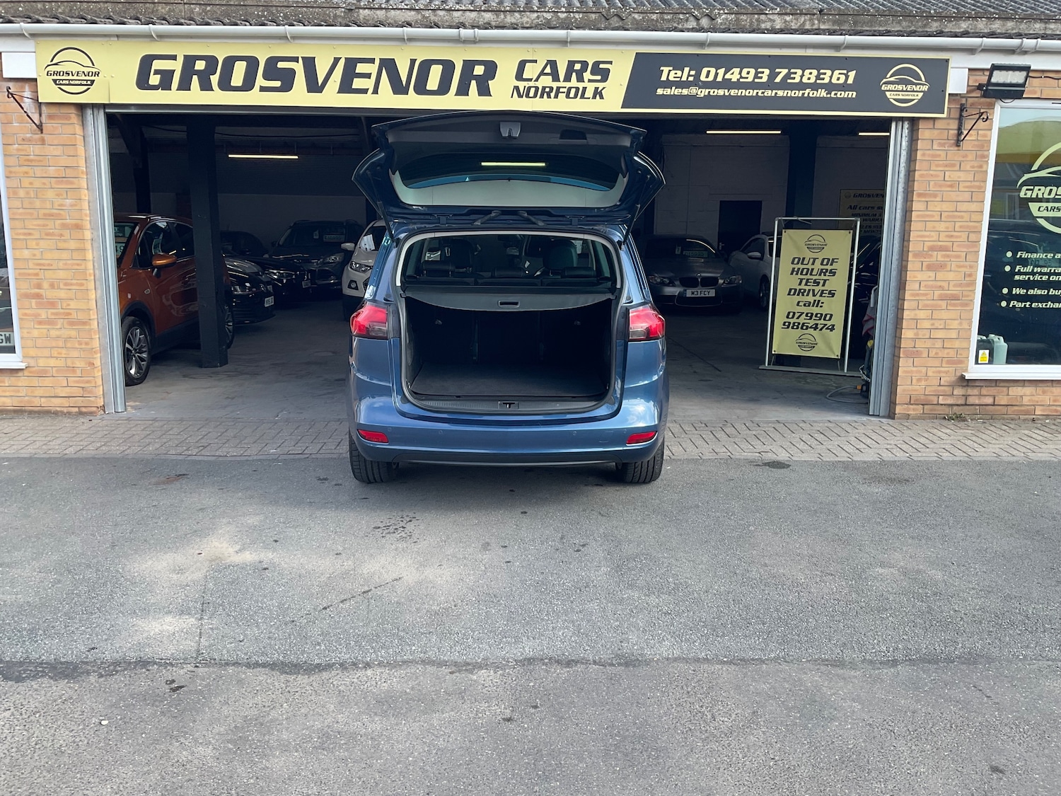 Used Vauxhall Zafira Tourer 2017 for sale - 76090060: Photo 19