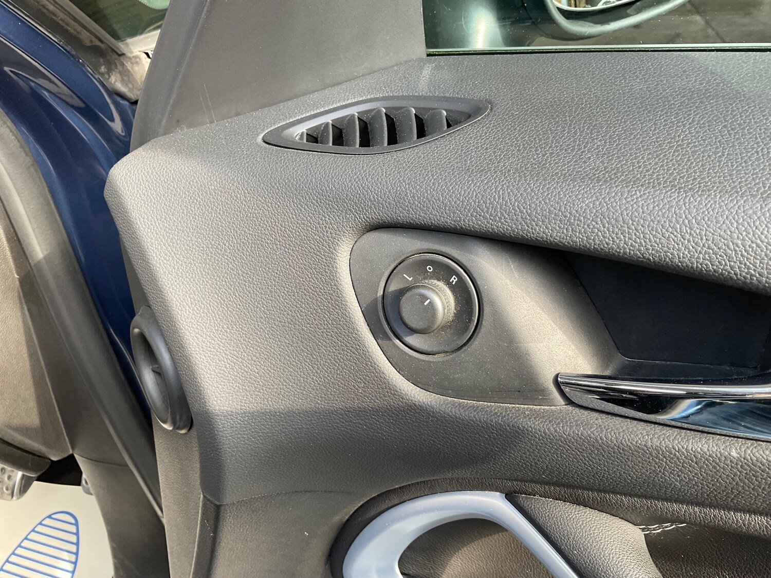 Used Vauxhall Zafira Tourer 2017 for sale - 76090060: Photo 45