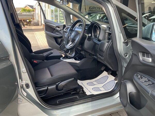 Used Honda Jazz 2015 for sale - 76023876: Photo 22