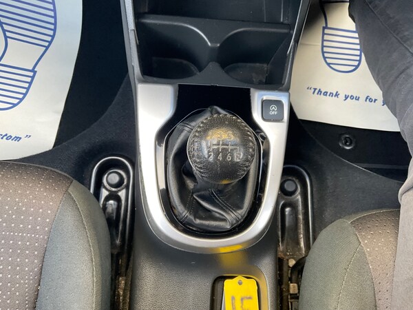 Used Honda Jazz 2015 for sale - 76023876: Photo 38
