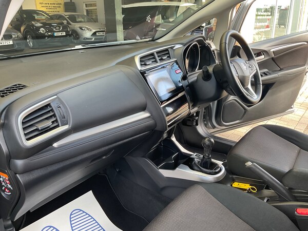 Used Honda Jazz 2015 for sale - 76023876: Photo 46