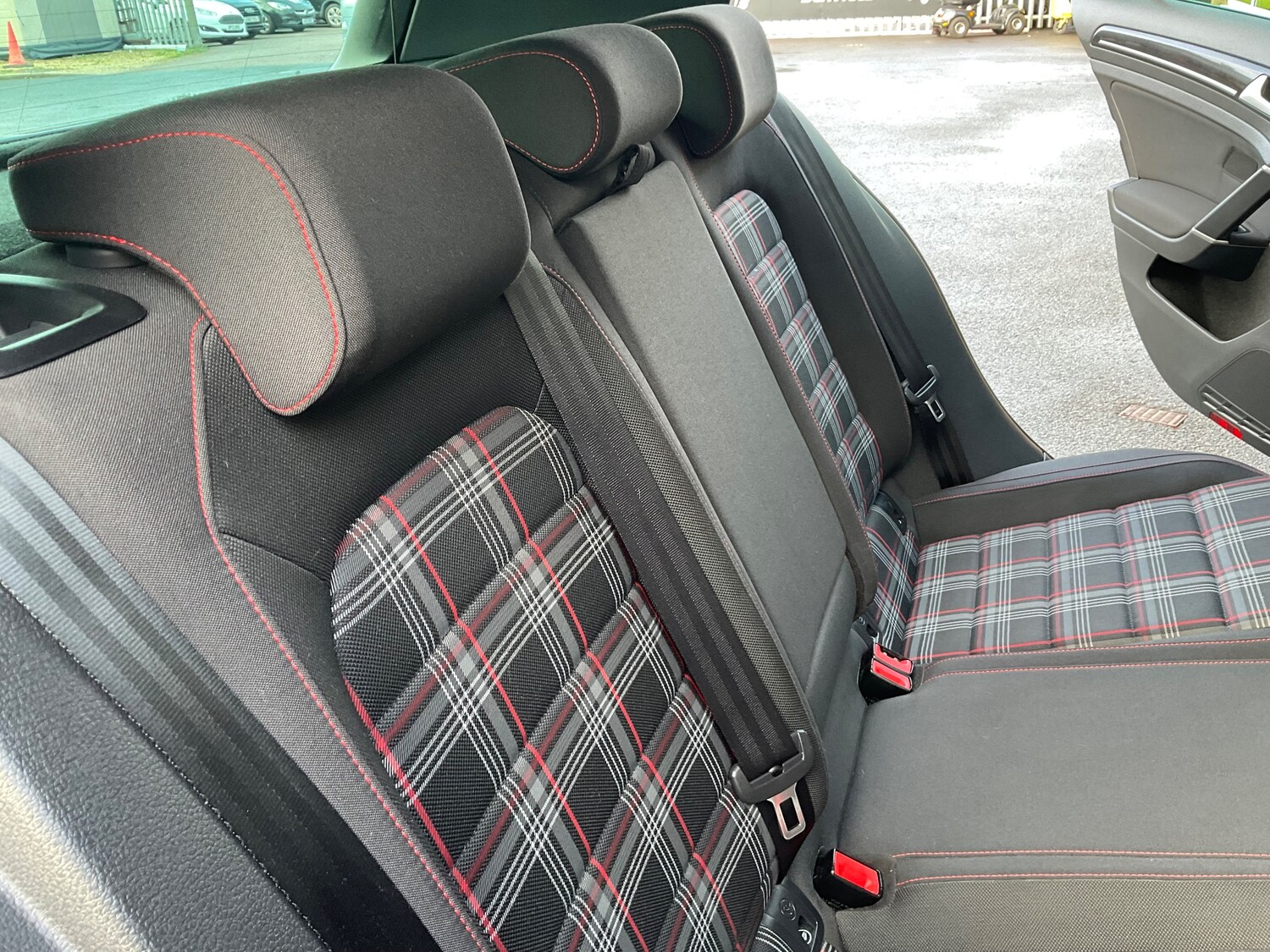 Used Volkswagen Golf 2015 for sale - 77220925: Photo 27