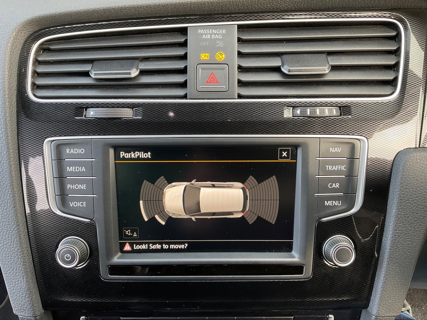 Used Volkswagen Golf 2015 for sale - 77220925: Photo 40